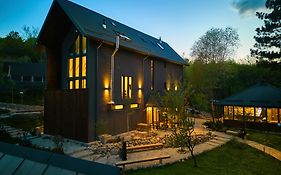 Pin Boutique Hotel